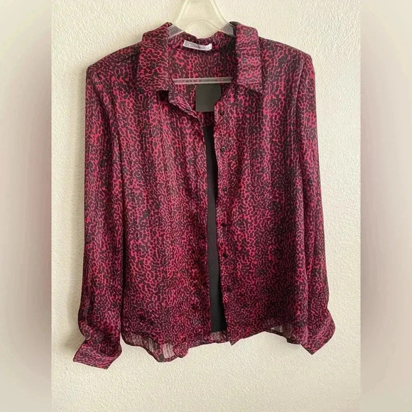 🆕Q2 Wine Red Dalmatian Print Shirt L🆕 - Picture 4 of 14